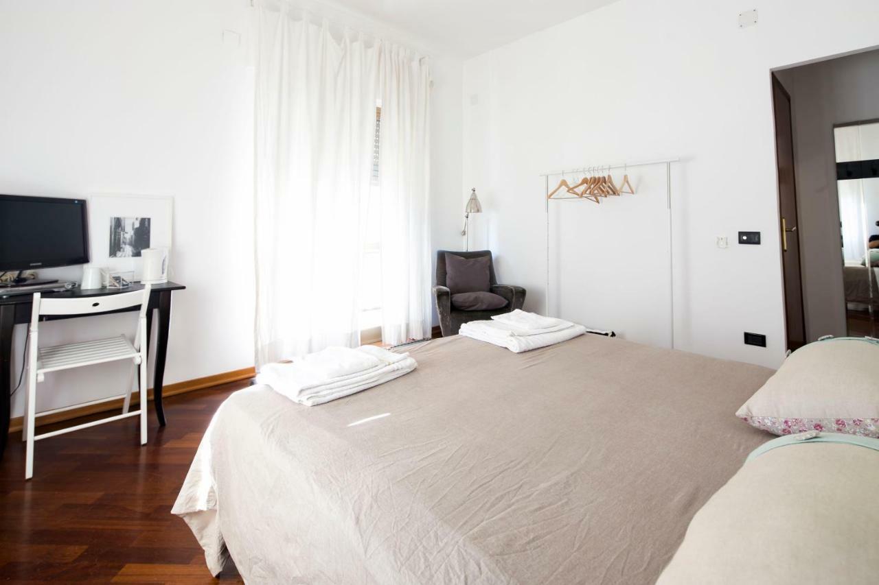 I Quattro Gattoni Hotell Neapel Exteriör bild