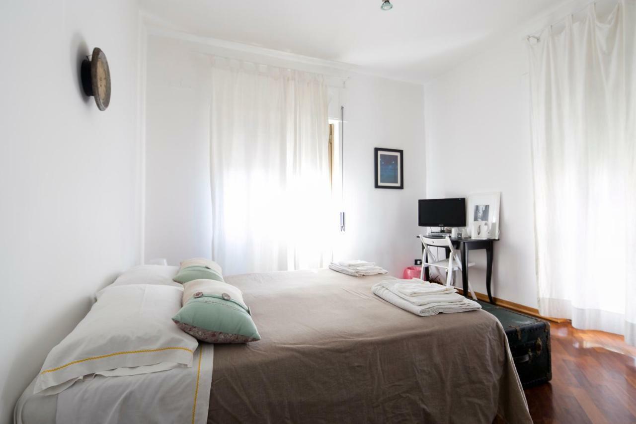 I Quattro Gattoni Hotell Neapel Exteriör bild